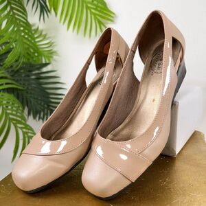 Women's Nude Beige Classy Comfort Wedged Slip-On Coquette Dress Heels / 6.5